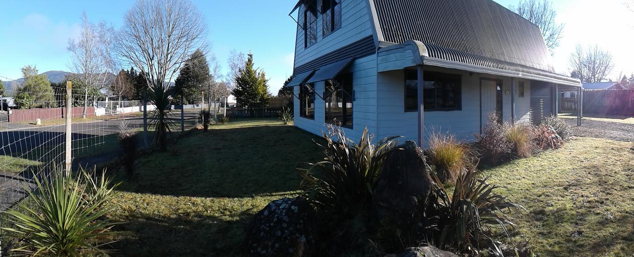 The Barn In Turangi Villa Exterior foto