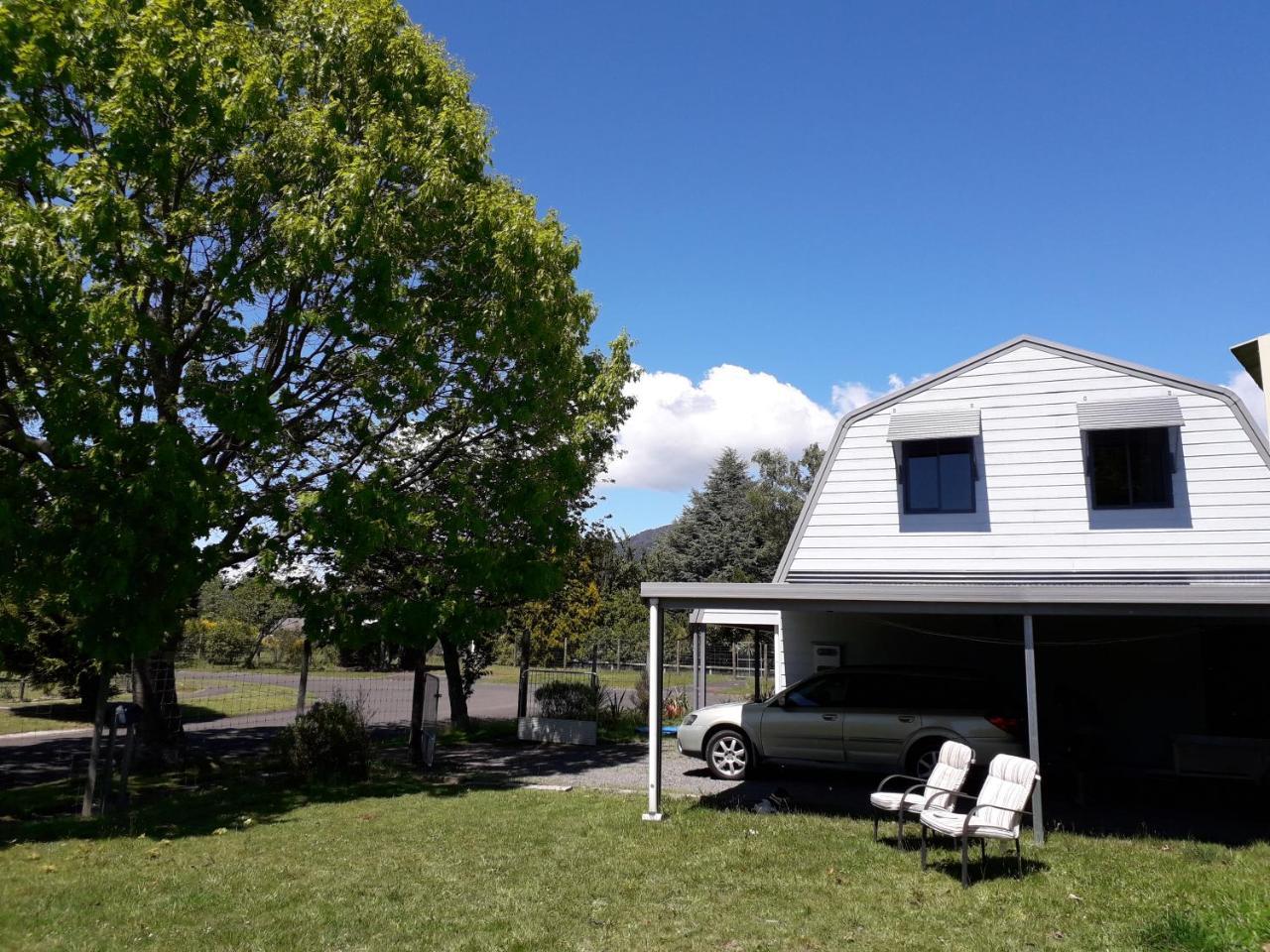 The Barn In Turangi Villa Exterior foto
