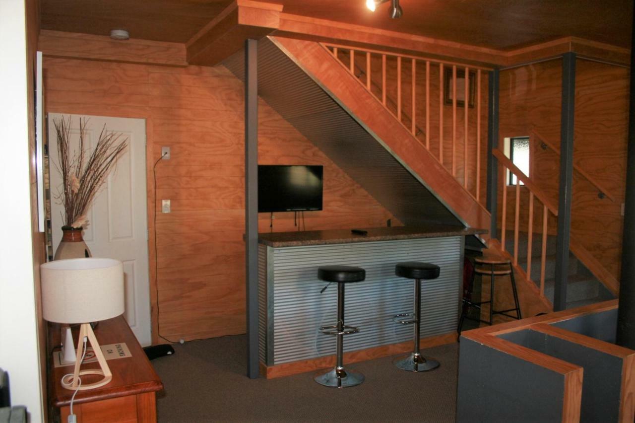 The Barn In Turangi Villa Exterior foto