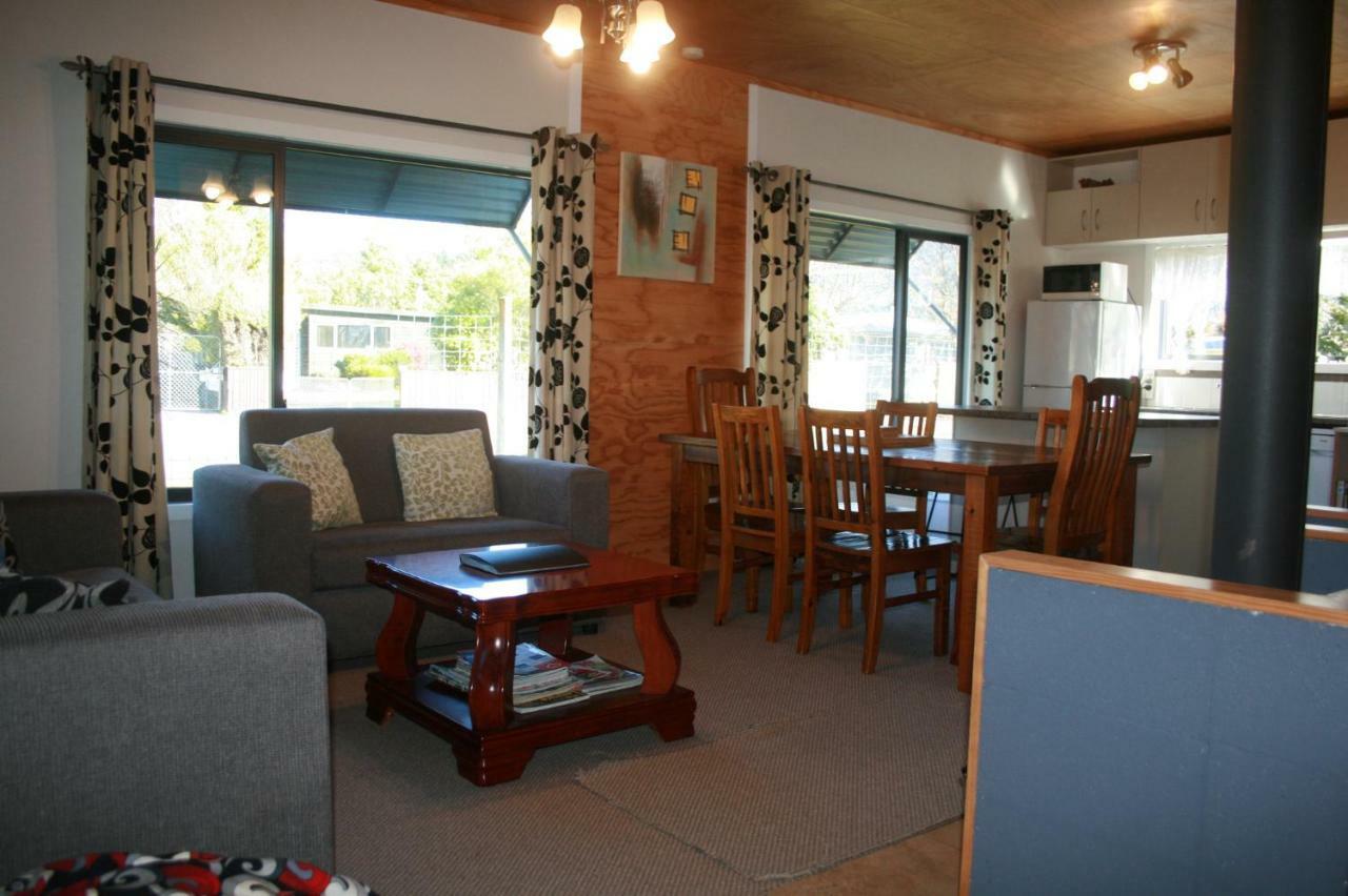 The Barn In Turangi Villa Exterior foto